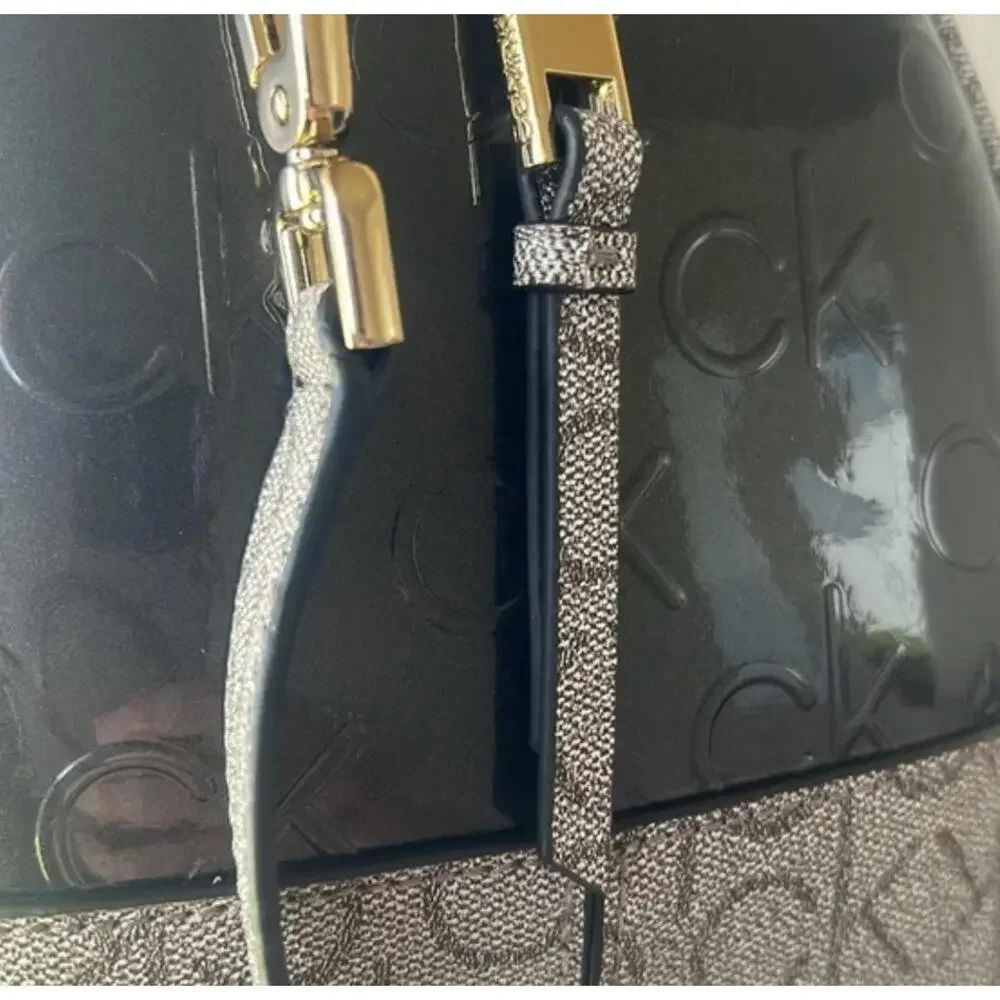 NWT Calvin Klein Brown Patent Ashley Barrel Bag Satchel Purse Crossbody - Picture 7 of 7